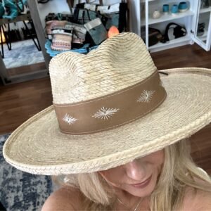 Aislinn Hat